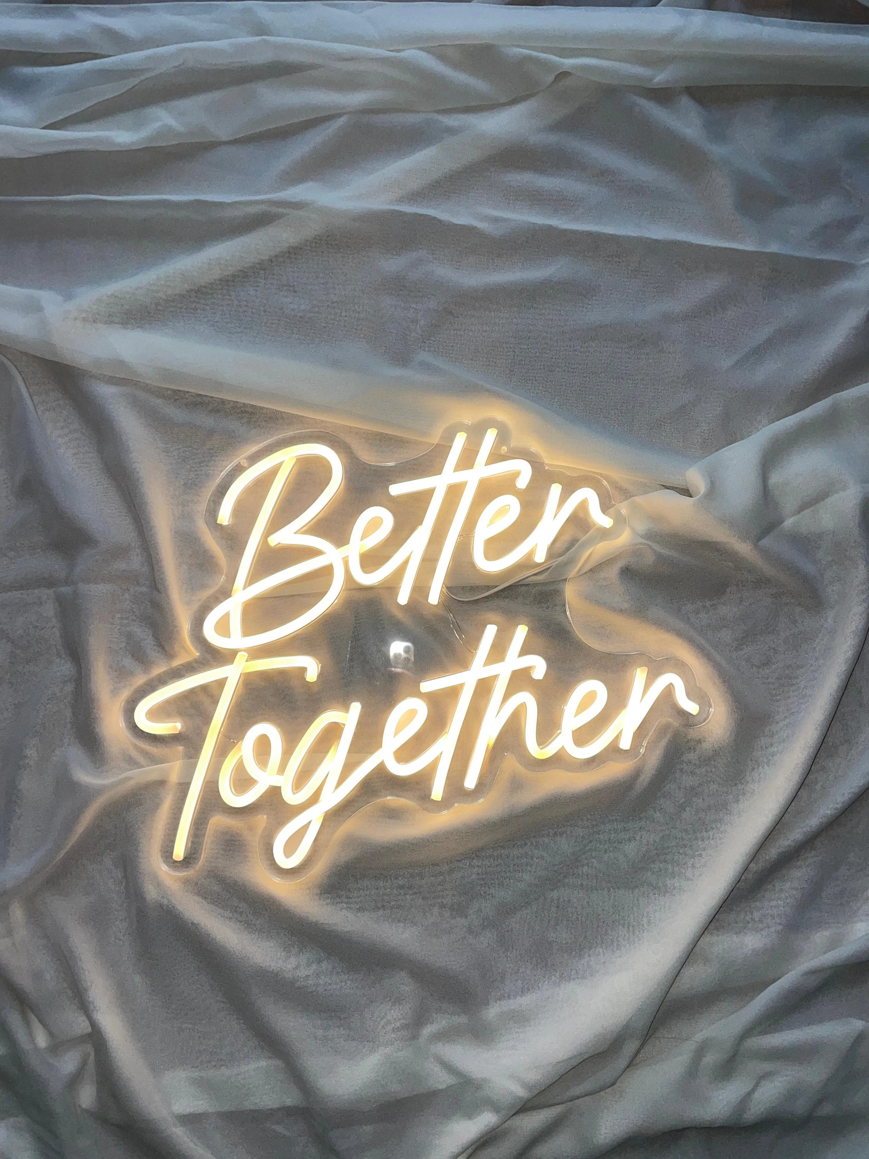 Better together neonski natpis