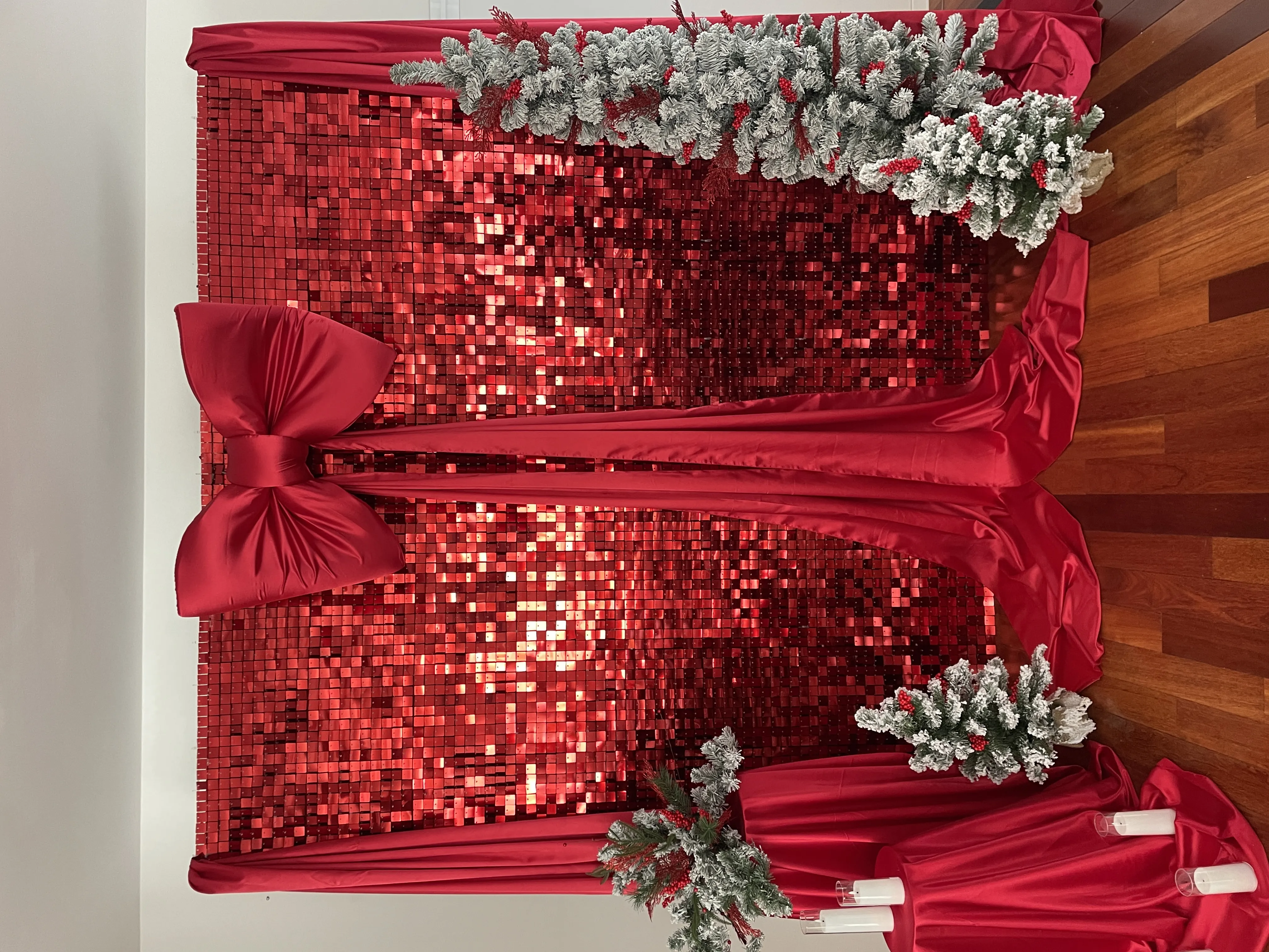 Love shimmer wall